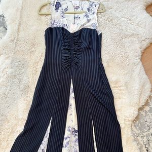 5 a 7 Cinq a sept 100%silk dress